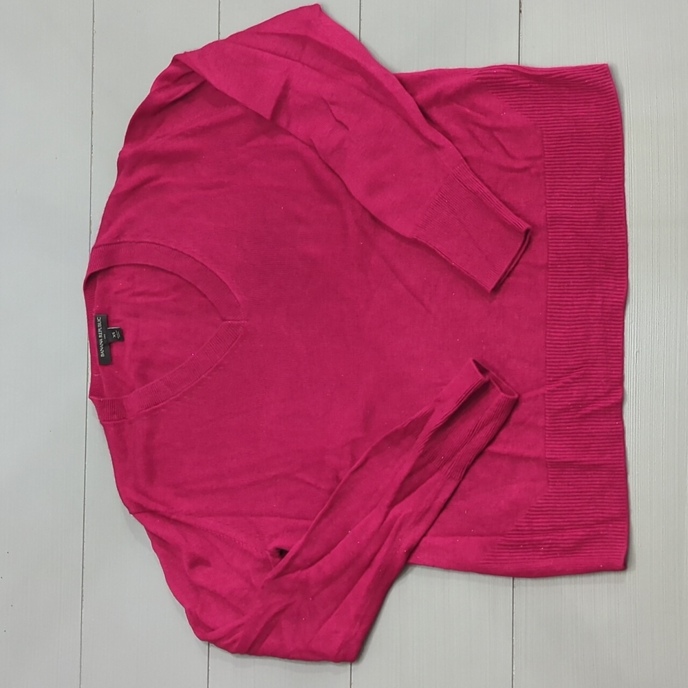 Banana Republic BR V-neck Red Sparkle Sweater Size X-small XS